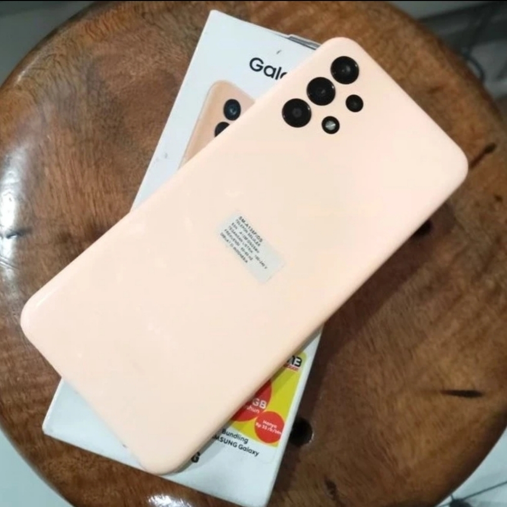 Samsung Galaxy A13 (64GB 5G) perfect shape